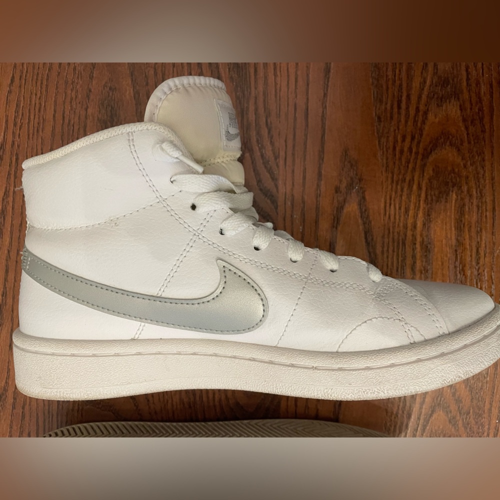 Nike Women’s Royale Court 2 high top sneakers - Picture 4 of 15